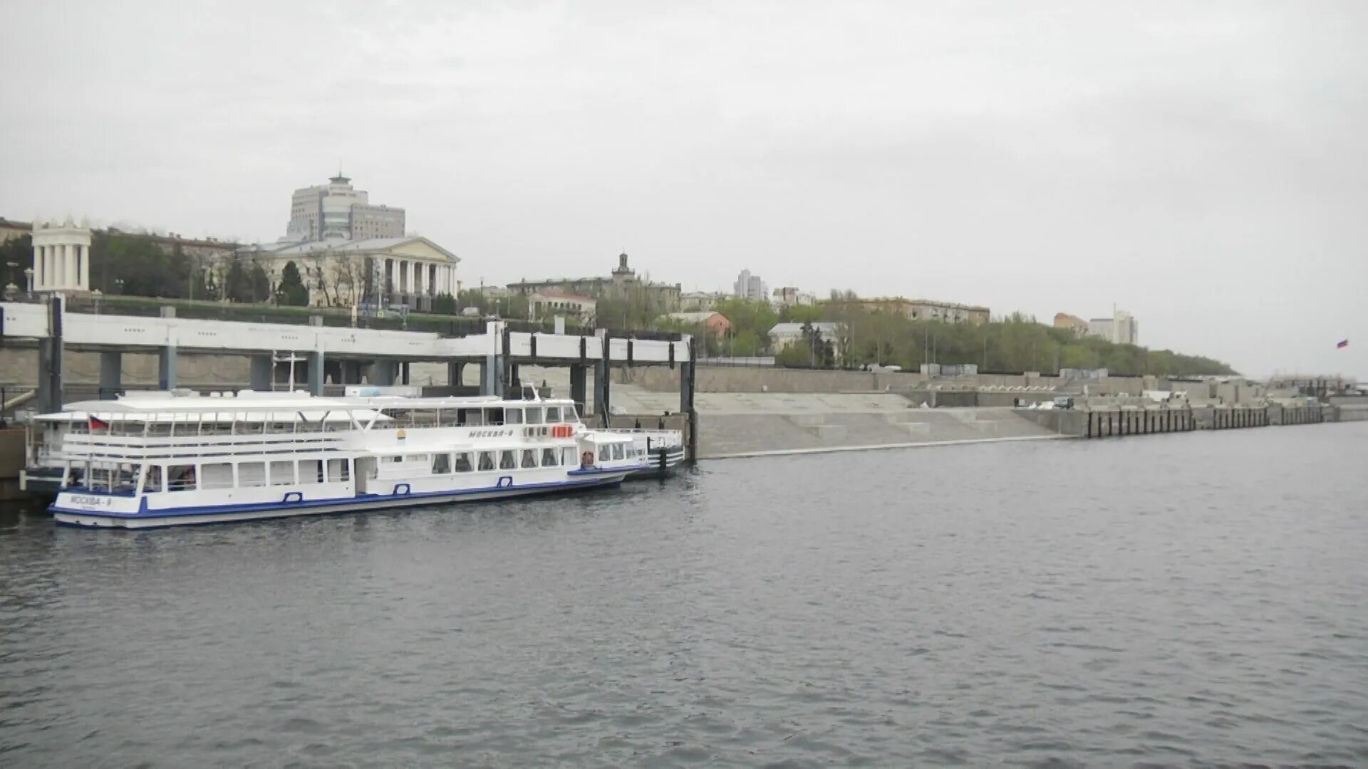 Вязовая грива. Остров сарпинский волгоград. Пристани остров сарпинский. Речной трамвайчик волгоград. Остров сарпинский волгоград.