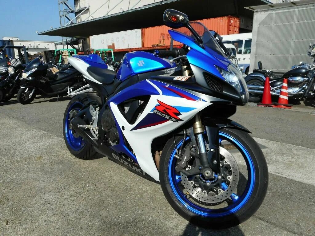 Свежие фоточки Suzuki GSX-R 750 L0 - DRIVE2