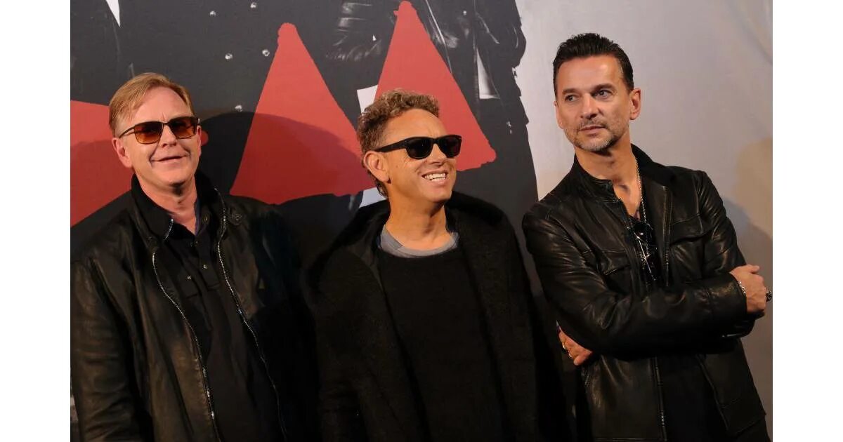Энди флетчер депеш мод. Группа depeche mode 2020. Группа depeche mode. Сколько лет депеш мод. Группа depeche mode 2020.