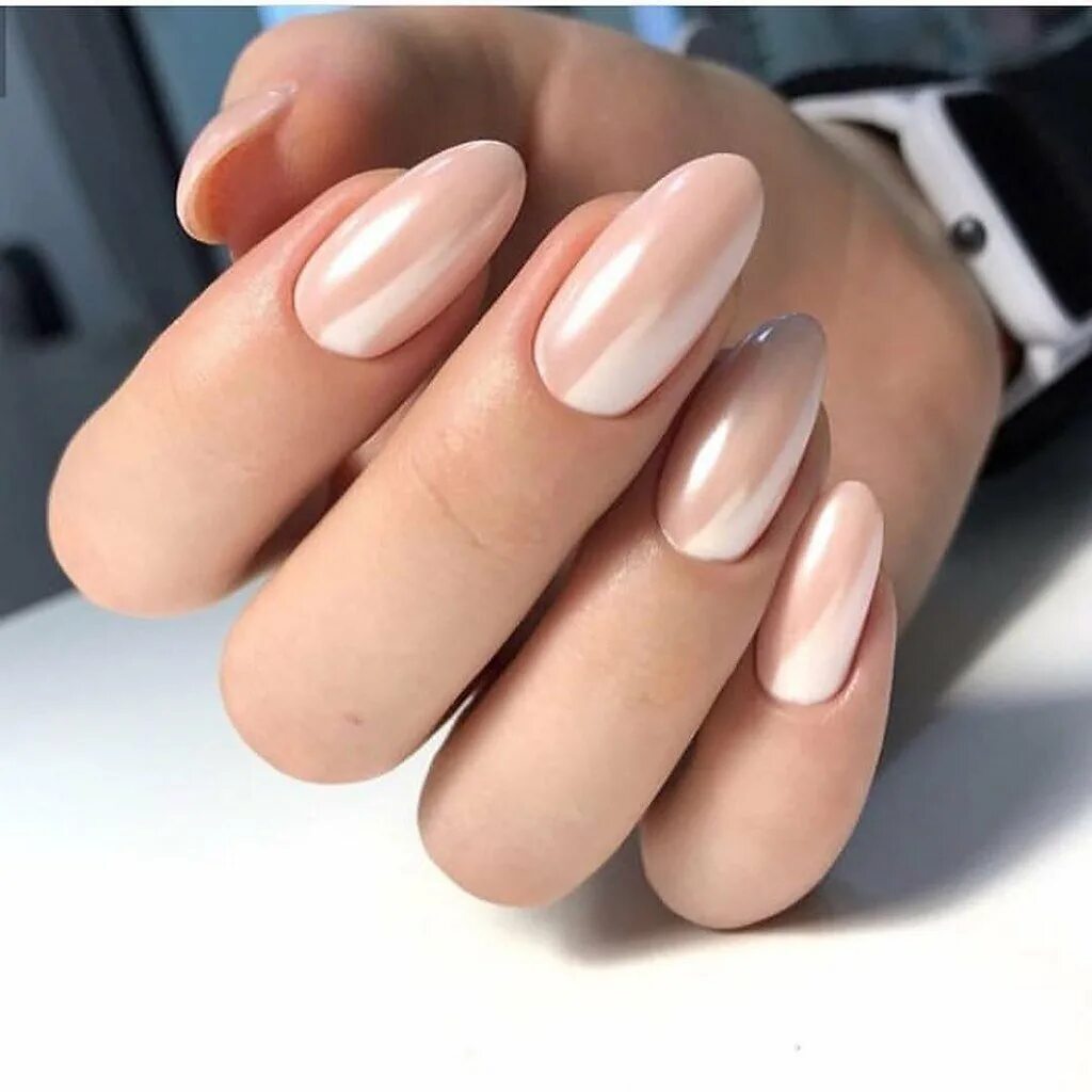 Маникюр на короткие ногти 2024 нюд. Нюдовые ногти миндаль 2022. Нюдовые ногти 2022 квадрат. Нюдовый маникюр 2022 квадрат. Манир посьельных тонлв.