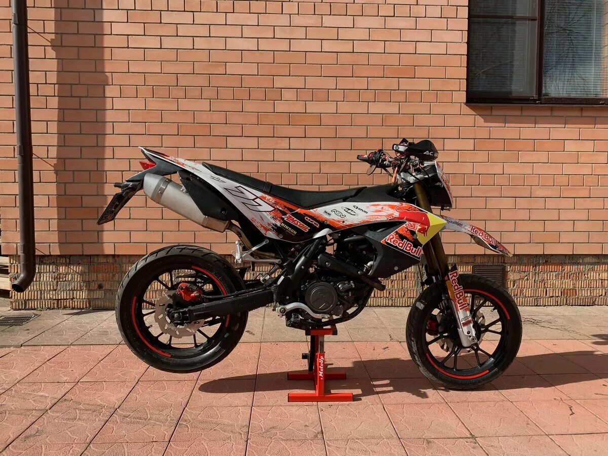 Stels trigger 125 sm. Стелс триггер 125. Stels trigger 125 кросс. Мотард stels trigger 125. Stels trigger 125.