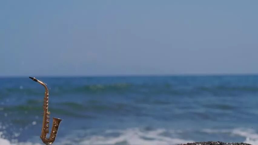 Саксофон и море. Саксофон на фоне моря. Фото саксофон и море. Саксофон море Имарт.