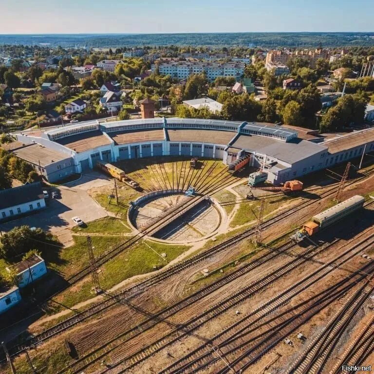 Ржд малоярославец. Депо малоярославец. локомотивное депо малоярославец. железная станция малоярославец. жд вокзал малоярославец.