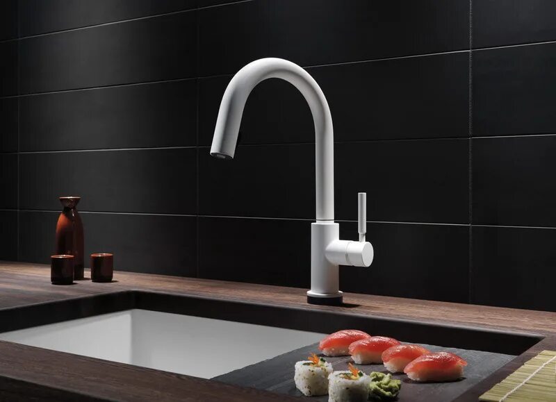 Сантехника для кухни. Brizo смесители. Grohe 33202003. Смеситель Grohe Atrio New 32647003. Смеситель для кухни Brizo 63221lf-BL Solna.