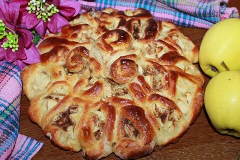 Вкусное дрожжевое тесто с яблоками