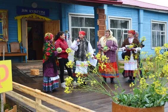 Погода в вомыне. Вомын Корткеросский район. Деревня Вомын Корткеросский район село Якушевск. Фотография села Вомын Корткеросского района. Чомор Коми праздник.