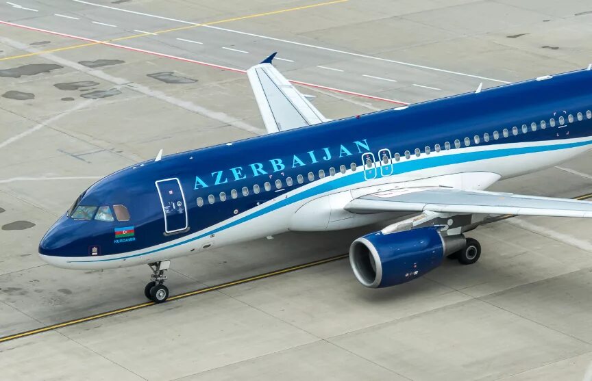 Азербайджан баку самолет. J2 810 AZAL. Самолет j2 AZAL. Рейс j2‑810. J2- азербайджанские авиалинии.