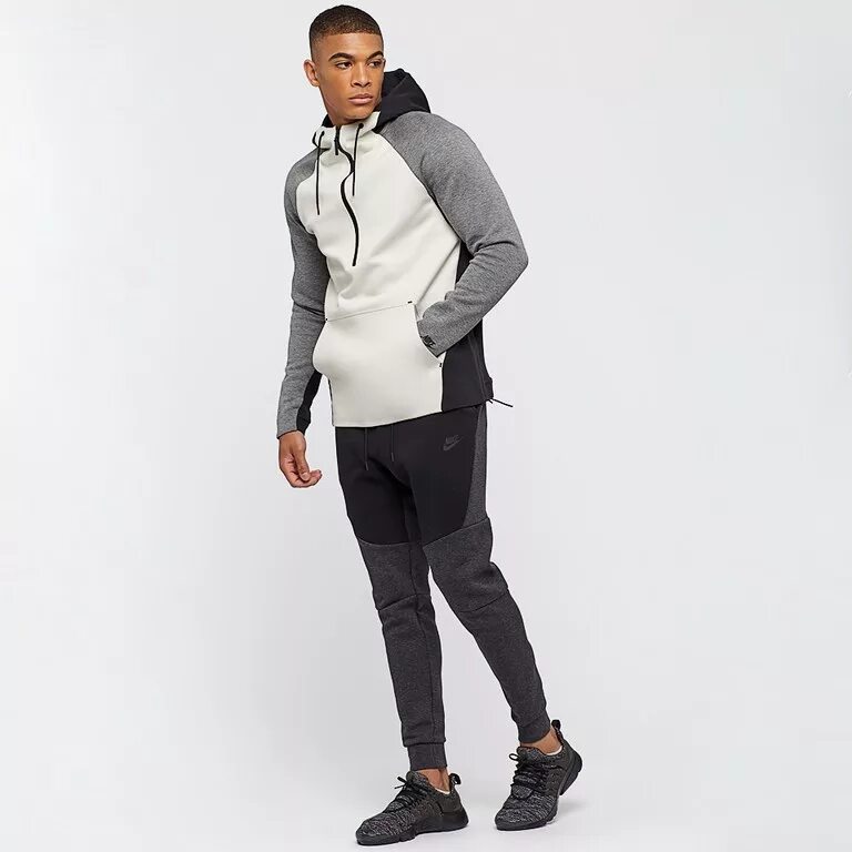 Nike Tech Fleece белая. Nike Sportswear Tech Fleece. Nike Sportswear Tech Fleece White. Nike Tech Fleece костюм.