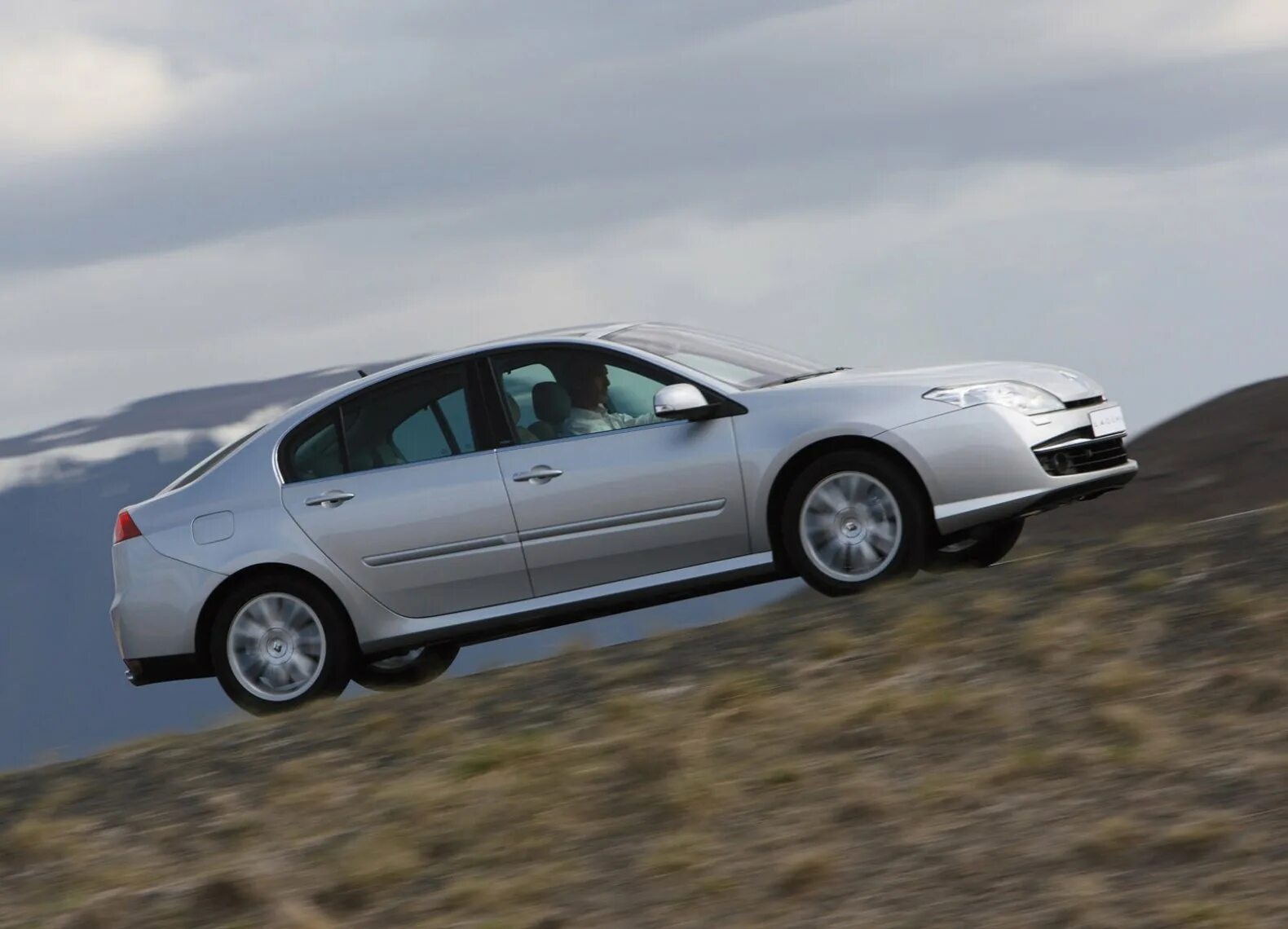 Купить renault laguna 2. Renault Laguna 2008. Рено Лагуна седан 2008. Рено Лагуна 3 седан. Рено Лагуна 3 2007.