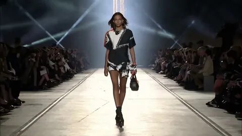School runway игра