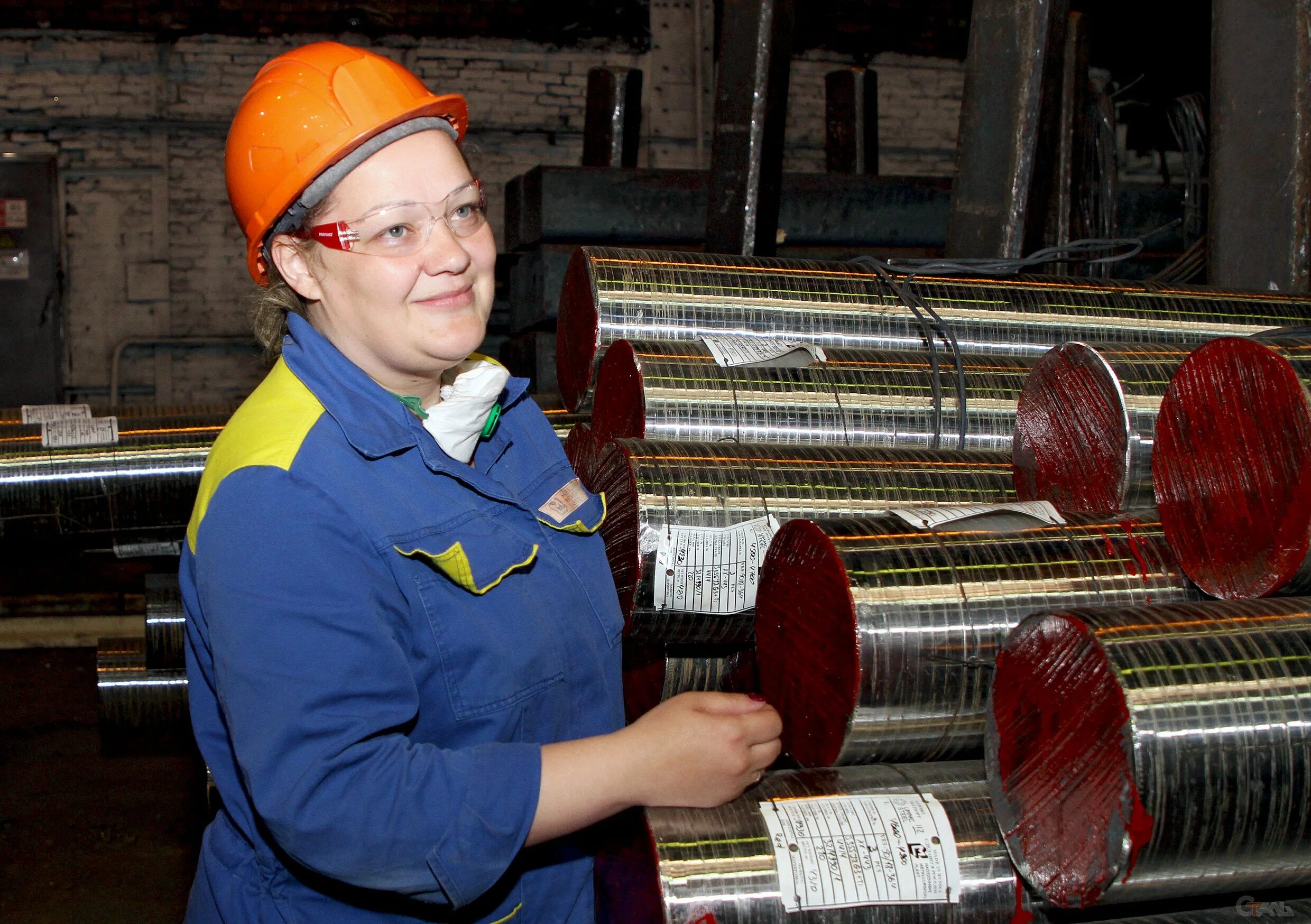 Контролер отк машиностроение. Контролер отк. Контролер отк на заводе. Профессия контролер отк. Контролер на заводе.