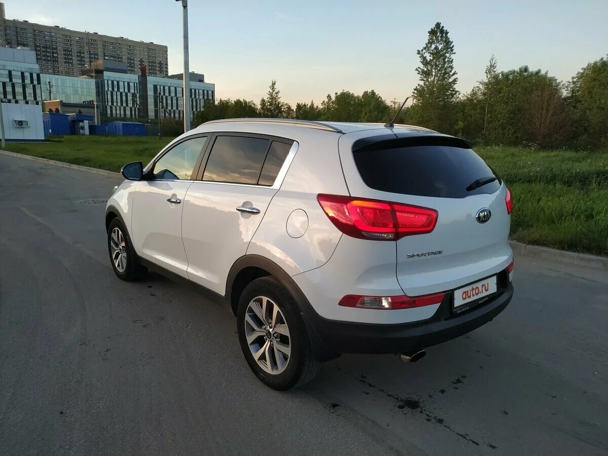 Кия спортейдж б. Киа спортаж 3 белый. киа спортейдж белая 3 рестайлинг. kia sportage 3 рестайлинг белая. спортейдж 3 белый.