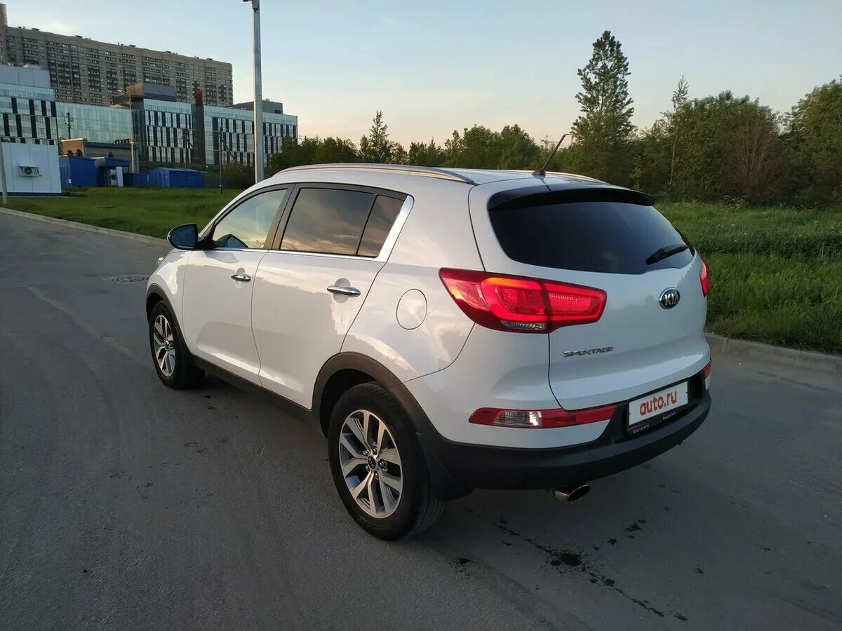 Куплю kia sportage б у. Kia Sportage 3 белый. Киа Спортейдж 3 Рестайлинг белый. Kia Sportage 3 Рестайлинг белая. Kia Sportage 3 Рестайлинг.