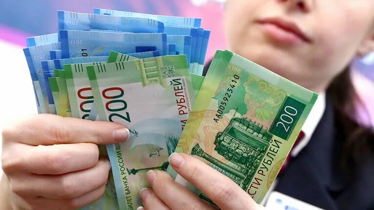 Получат 5 миллионов если проведут 50 дней. Деньги печатать. Взятка в уфе 13 октября. Тридцать миллионов рублей взяточник. Купюра 5 тысяч рублей.