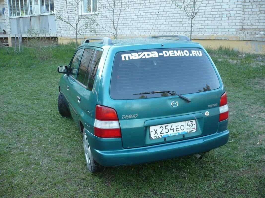 Демио 1 поколение. Мазда Демио 2000 1.5. Mazda Demio 1.3 МТ, 2000,. Mazda Demio 1.5 МТ, 2002,. Мазда Демио 2002 1 поколение.