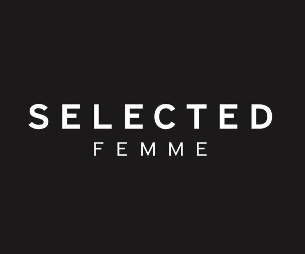 We good wear. Femme logo одежда.