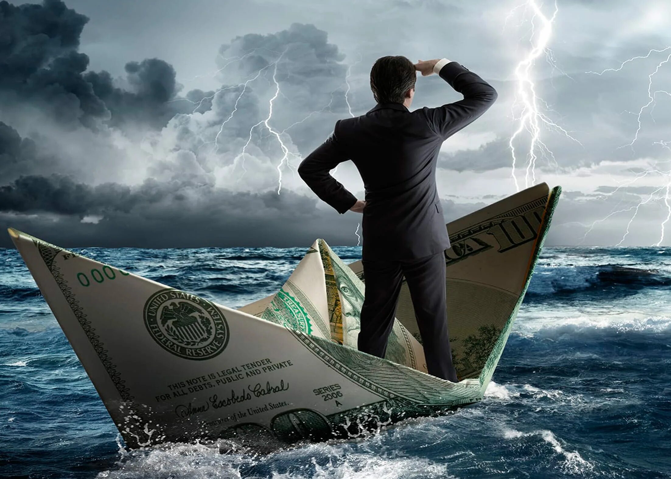 Моби дик кит кадры. Кораблик в руках. Корабль жизни. Красивый бумажный кораблик. Мужчина в лодке.