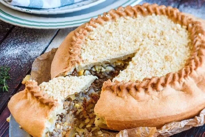 губадия сладкая. татарское блюдо губадия. губадия татарский пирог. губадия башкирская. татарская кухня губадия.