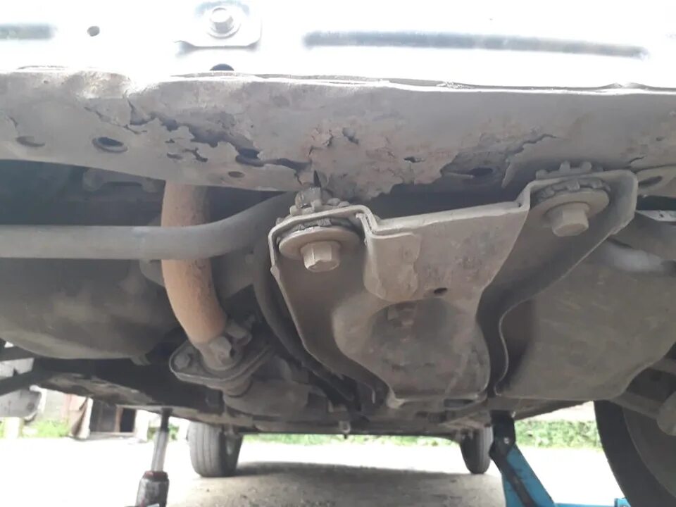 39 811. Mazda b092-39-811. b092-39-812b. mazda b715-39-040. m b092 39 811.
