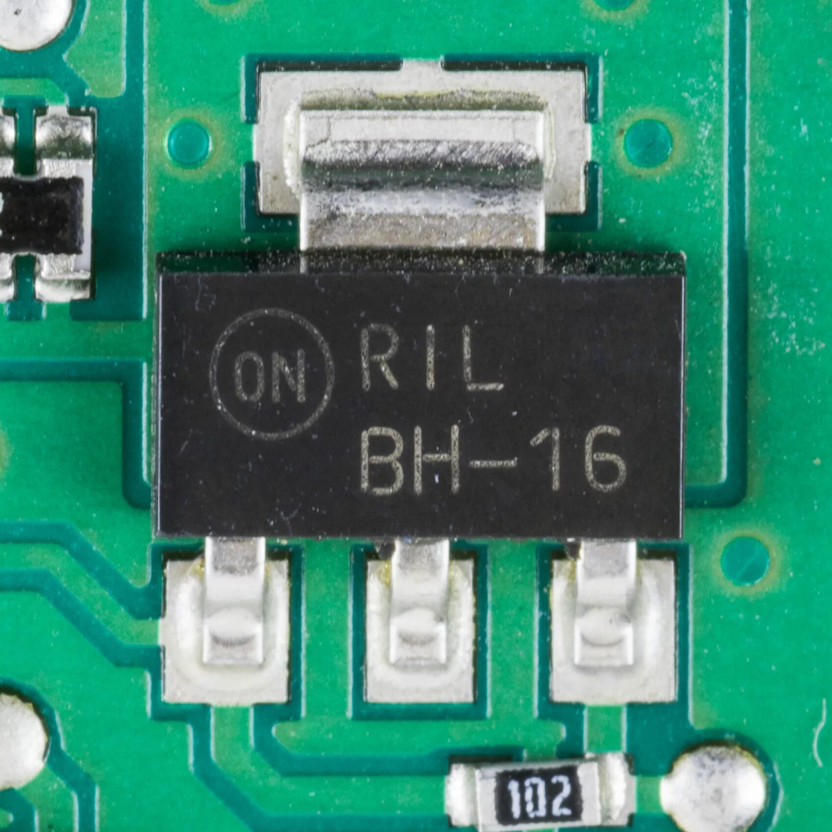 СМД транзистор bh16. BH-16 SMD транзистор. BH-16 sot-223. BH-16 Datasheet SMD.