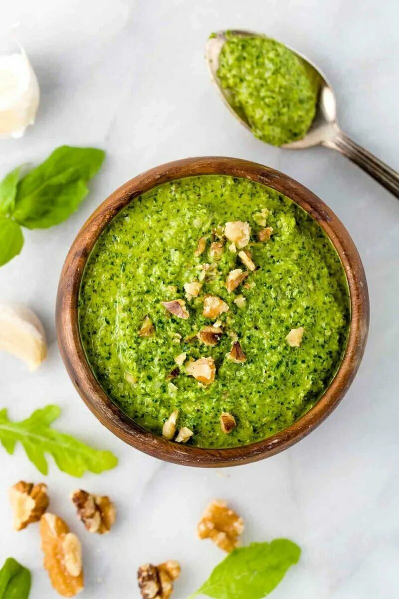 Паста с песто и кедровыми орешками. Песто с грецкими орехами. Песто орехи. Песто орехи. Песто из петрушки.