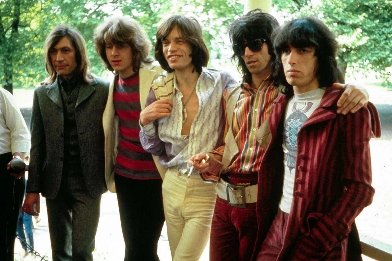 Rolling stones songs. Группа the Rolling Stones. Мик Тейлор Роллинг стоунз. Rolling Stones молодые. Роллинг стоунз 60-е.