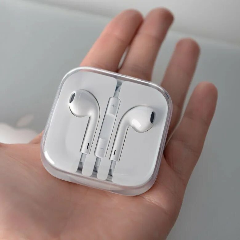 Наушники apple pro оригинал. Наушники Apple Earpods. Оригинальные наушники Apple Earpods. Apple Earpods a1472 оригинал. Earpods Apple оригинал большие.