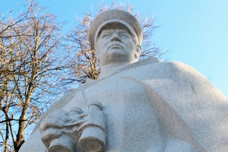 Памятник первопроходцам атомной энергетики обнинск. Памятник наумову. Памятник наумову. Памятник подводной лодке обнинск. Памятник наумову.