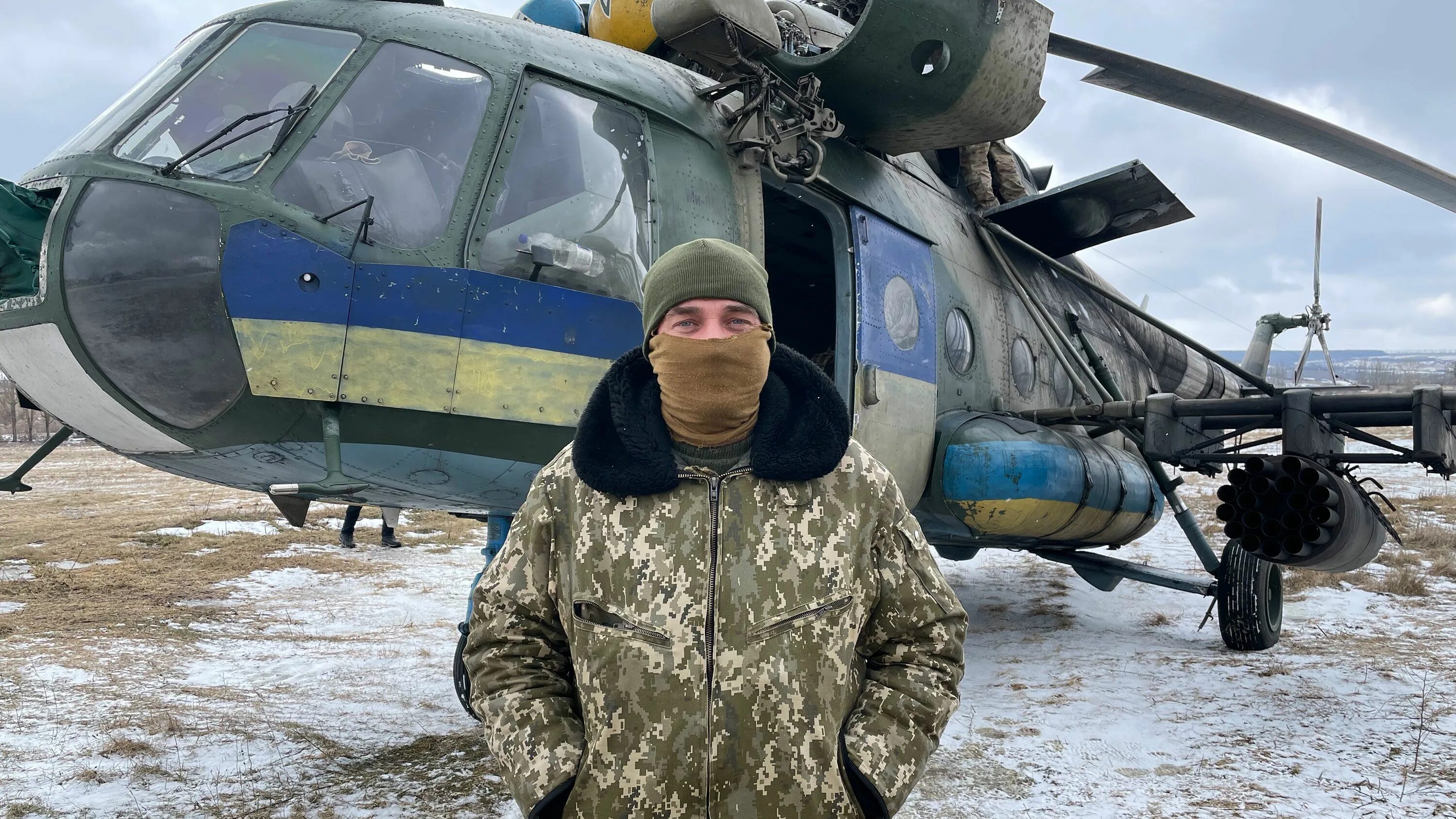 Отец летчика угнавшего вертолет. Ми-8 ввс украины. пилот вертолета. боевые вертолеты.