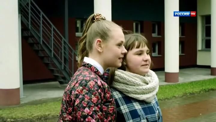 Мелодрамы до слез. Мелодрама про любовь до слез русские. русская мелодрама про ребенка. мелодрама про детскую любовь. деревенская учительница мелодрама.