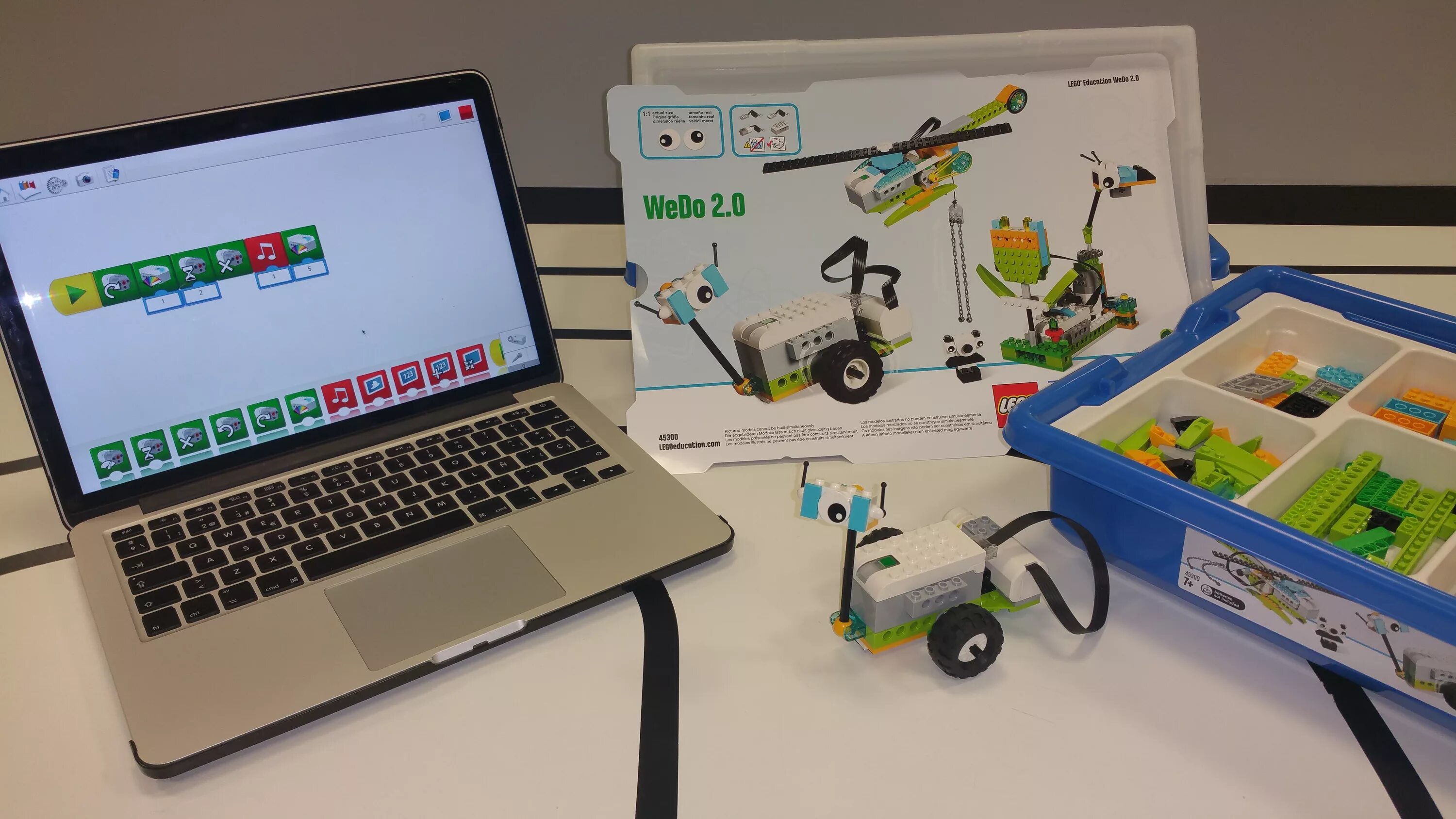 Робототехника wedo программа. Конструктор lego wedo 2.0. lego wedo 2.0 комплектация. лего ведо конструктор робототехника. lego wedo 2.0 центрифуга.
