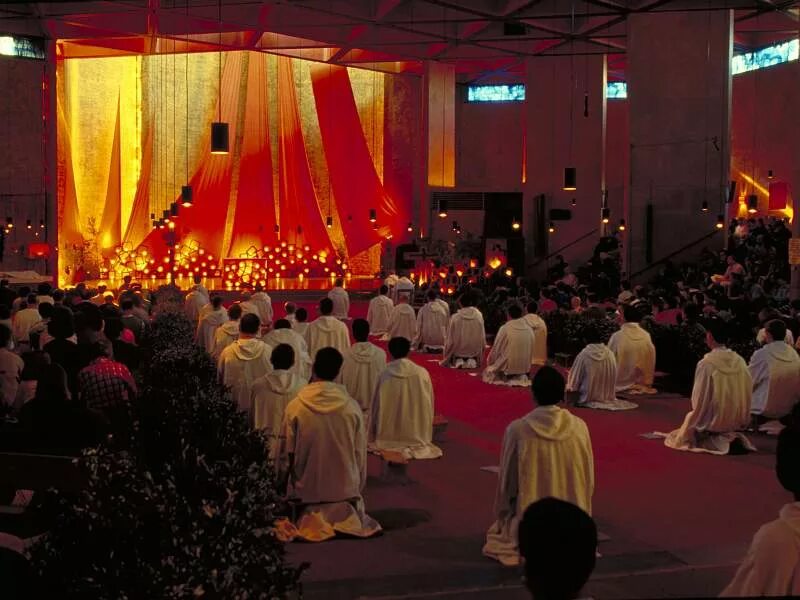 Песни тезе. Church of reconciliation taize. Песни тезе. Тезе франция. Taize.