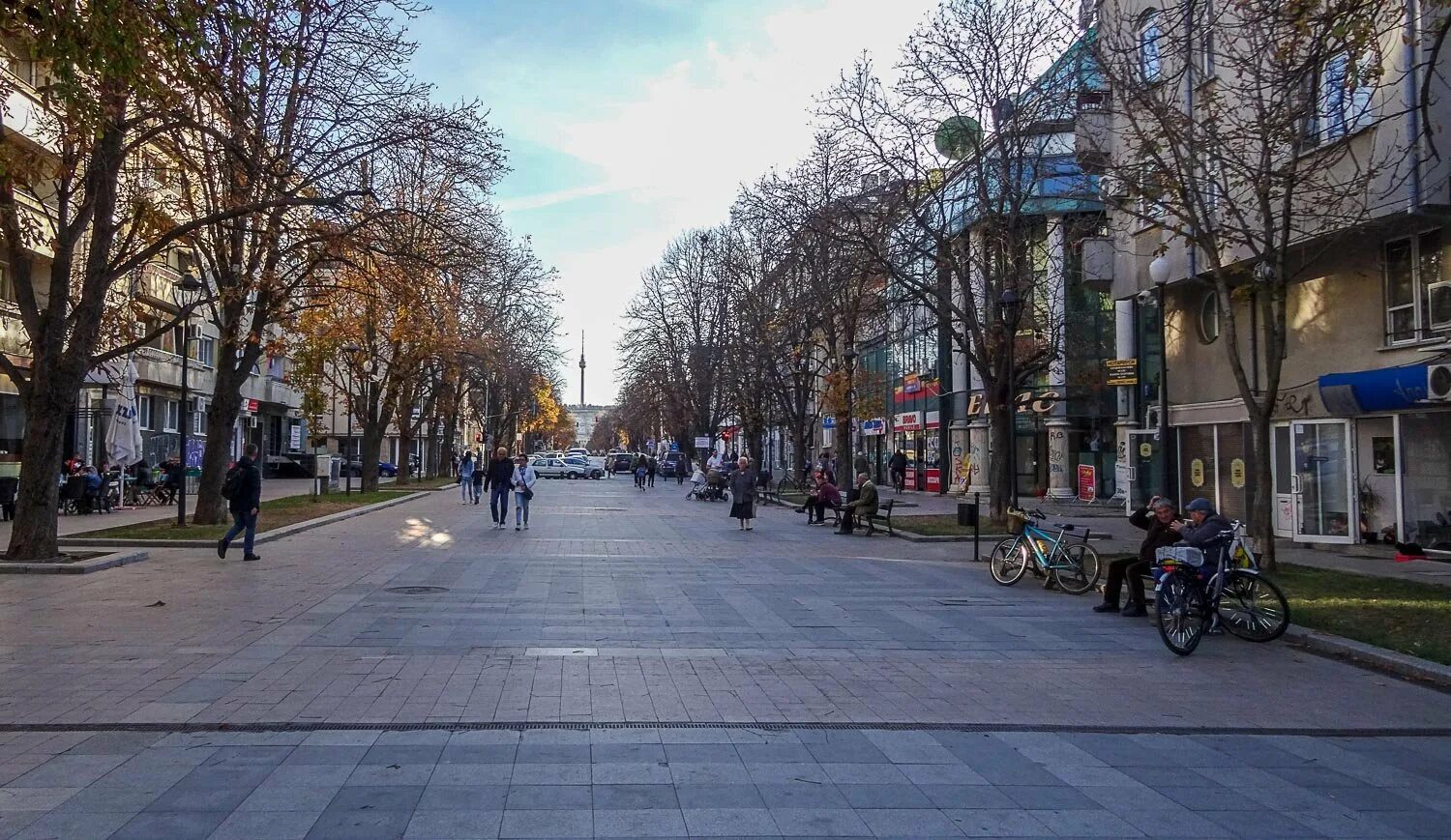 Паневежис шауляй. Шауляй Литва. Шяуляй Каштановая аллея. Шяуляй улицы. Шауляй Литва достопримечательности.