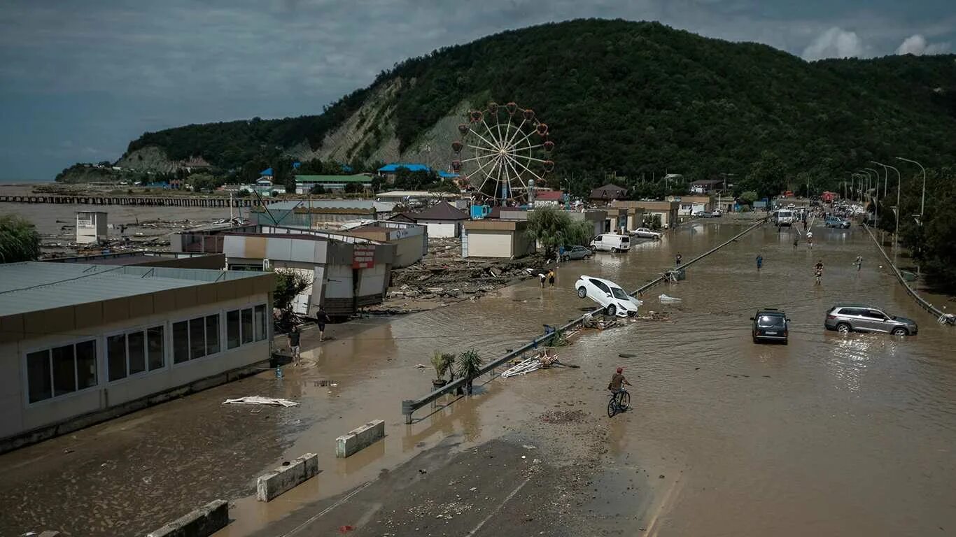 Время в джубге. Лермонтово Краснодарский край 2021 наводнение. Лермонтово 2021 затопило. Потоп в Лермонтово 2021. Наводнение Туапсе Лермонтово.