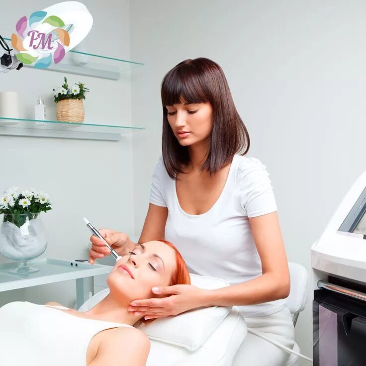 Парикмахерские и косметические услуги. Салон красоты процедуры. Faceology салон красоты. Косметические процедуры. Процедуры у косметолога.