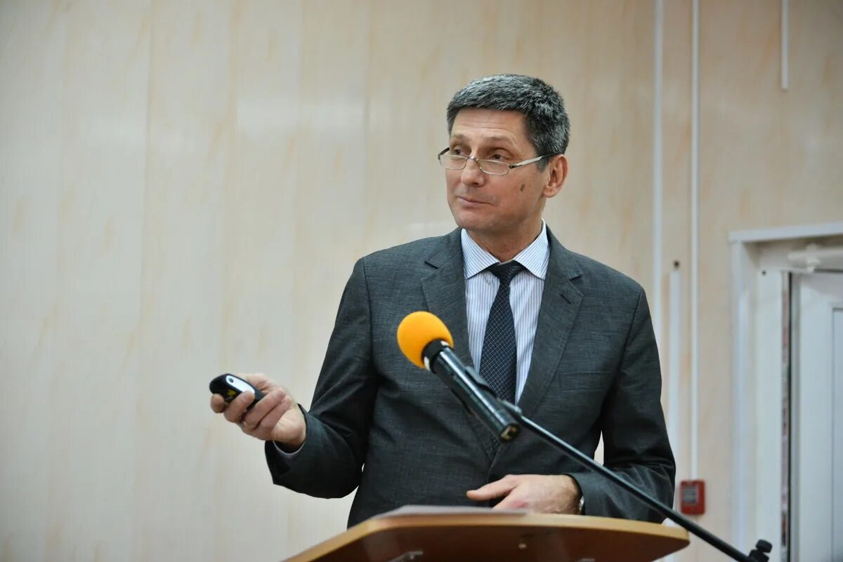 Наук образования астрахань. Виталий александрович гутман. ляйля гутман. гутман астрахань. астрахань гутман лейла равильевна.