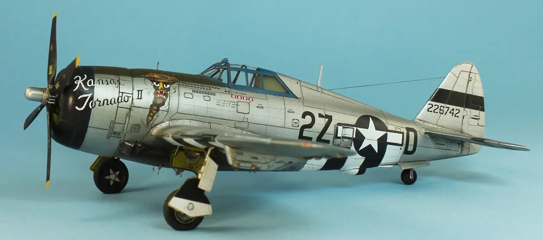 P-47 Thunderbolt d-22. P47d Thunderbolt 1/72. P-47d-22. Самолет р47 Тандерболт модель 1 72.