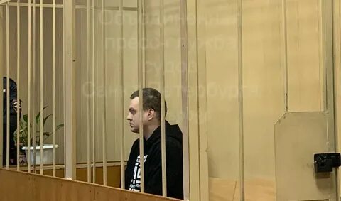 Суд Петербурга в среду решит, отпускать ли блогера Хованского из СИЗО Телек...