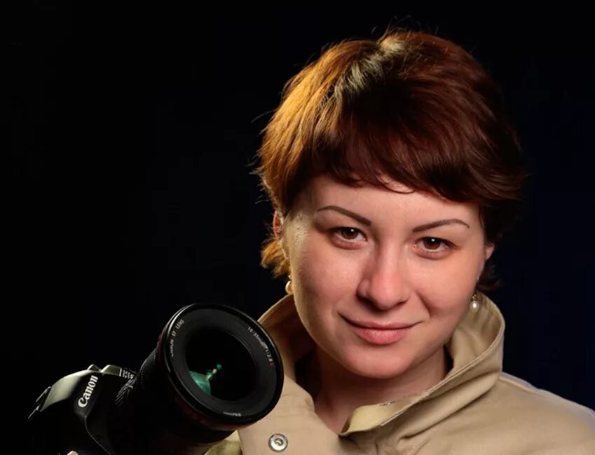 Открытка света привет. Так да светит свет ваш пред людьми библия. Дела света. Дела света. Иная реальность.