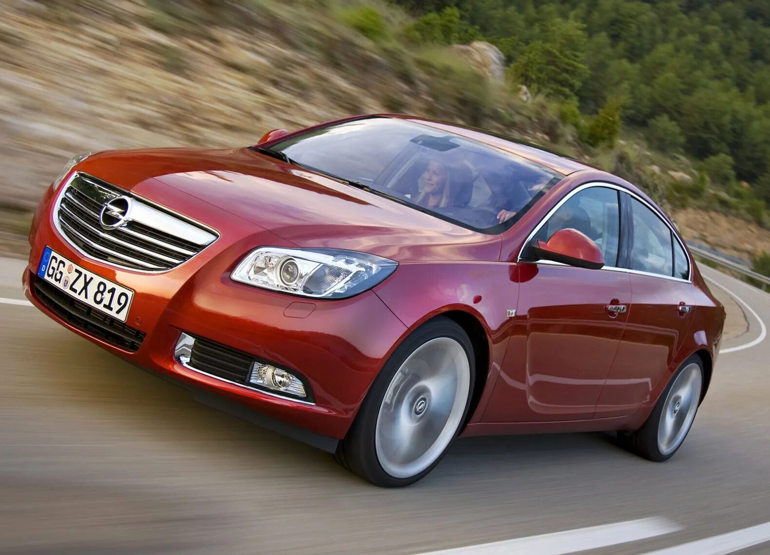 Opel insignia opc. Опель седан 3 двери. Opel insignia sports tourer 2009. Откуда опель. Opel insignia opc sports tourer.