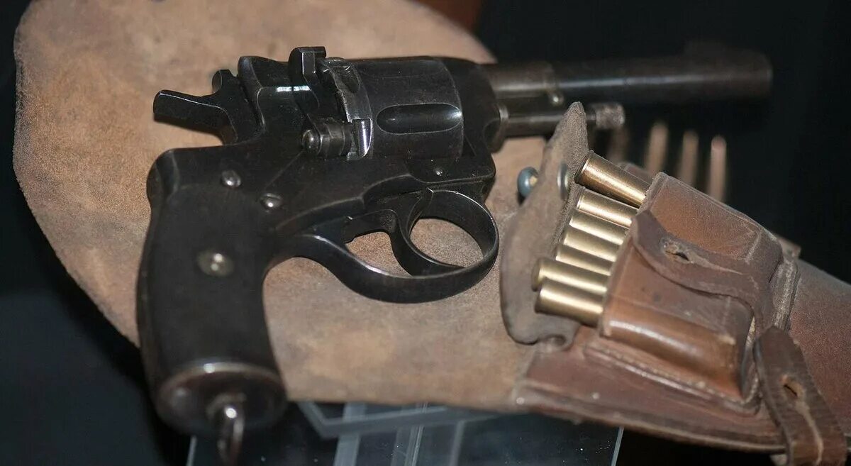Револьвер содержание. Наган m1895. револьвер «наган» 1895 г. револьвер наган 1895 года.
