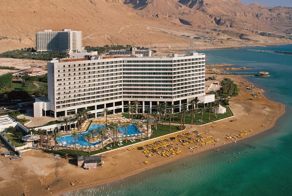Кроун плаза спа. Кроун плаза мертвое море. Море плаза. Отель crowne plaza на мертвом море. Гостиница леонардо плаза мёртвое море номера.