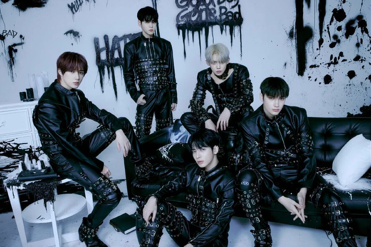 Tomorrow group. Тхт группа. tomorrow x together minisode 2 thursday&#039;s child. txt kpop группа. тхт группа good boy gone bad.
