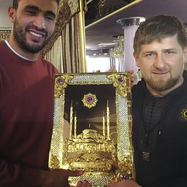 Бадр Хари и Рамзан Кадыров. Badr hari Кадыров. Бадр Хари и Рамзан Кадыров Криштиану. Кадыров-АВВАДОН.