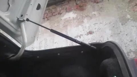 Как ставить упоры багажника