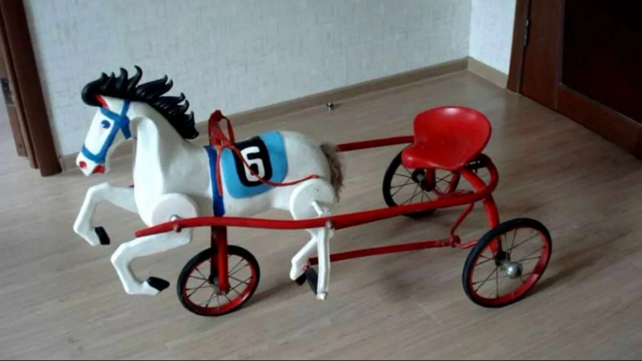 Вело лошадка. Конь педальный. Конь педальный игрушка. Конь педальный велосипед. Лошадка вело.