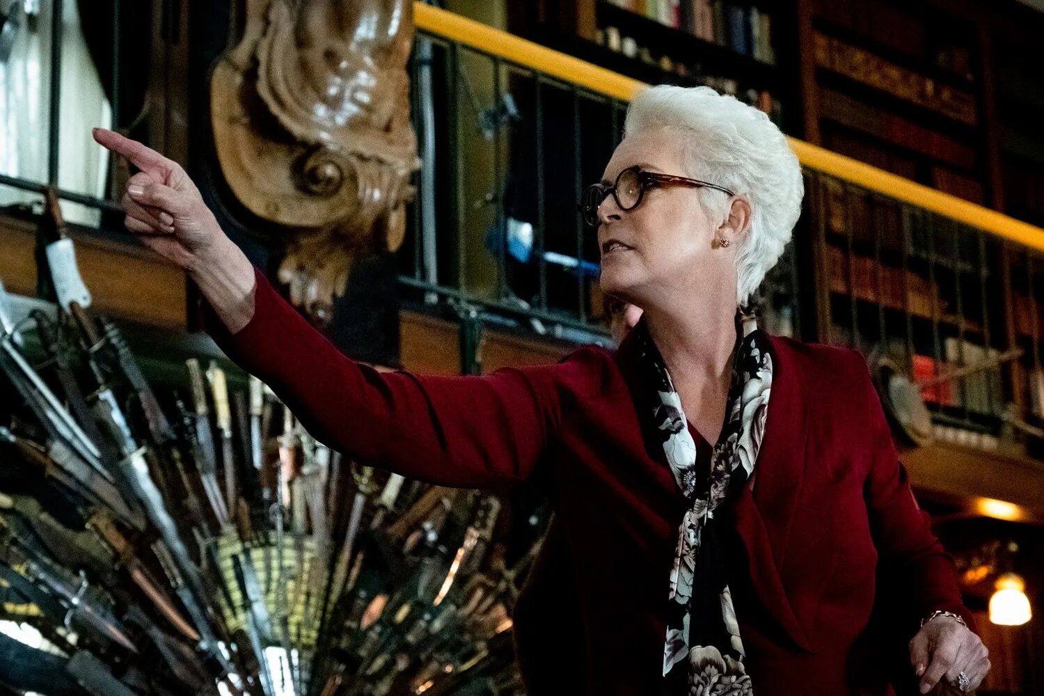 Достать ножи трейлер на русском. Достать ножи трейлер на русском. Агата кристи дэниел крейг. Дон джонсон ричард драйсдэйл. Тони коллетт достать ножи.