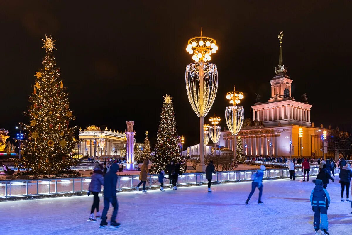 каток на площади революции 2022. каток в саду эрмитаж 2022. каток за фестивалем. каток вднх 2021-2022. до какого числа работают катки в москве.