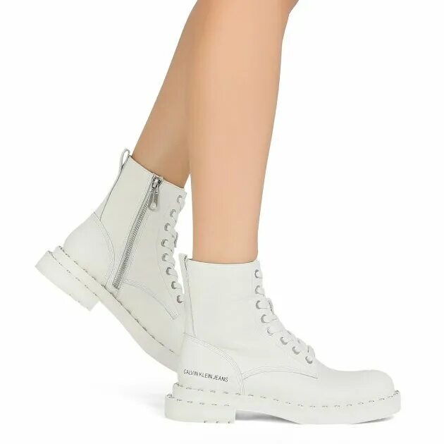 Ботинки кельвин кляйн nannie. 8010945 calvin klein обувь. Calvin ботинки белые. Calvin klein ботильоны женские. Calvin klein сапоги 194.
