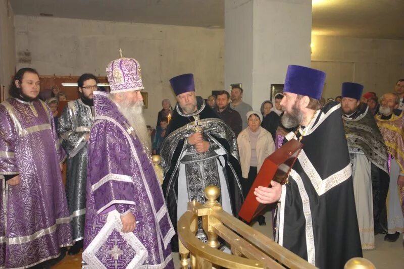 Введение во храм пресвятой богородицы южное бутово. Службы в церкви расписание. Храм новомучеников и исповедников в бутово расписание богослужений. Расписание службы в церкви преподобного сергия. Расписание служб в храме в бутово новомучеников.